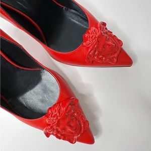 ❌SOLD❌ Versace La Medusa Red Leather Pumps Size 38 1/2